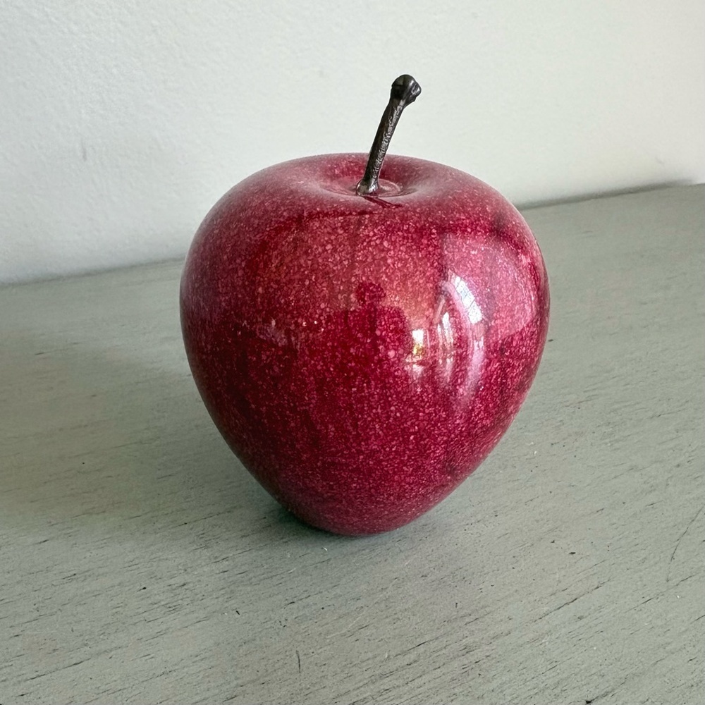 VTG Alabaster Speckled Red Marble Apple Home Accent Paperweight 3 IN Teacher - Picture 3 of 8